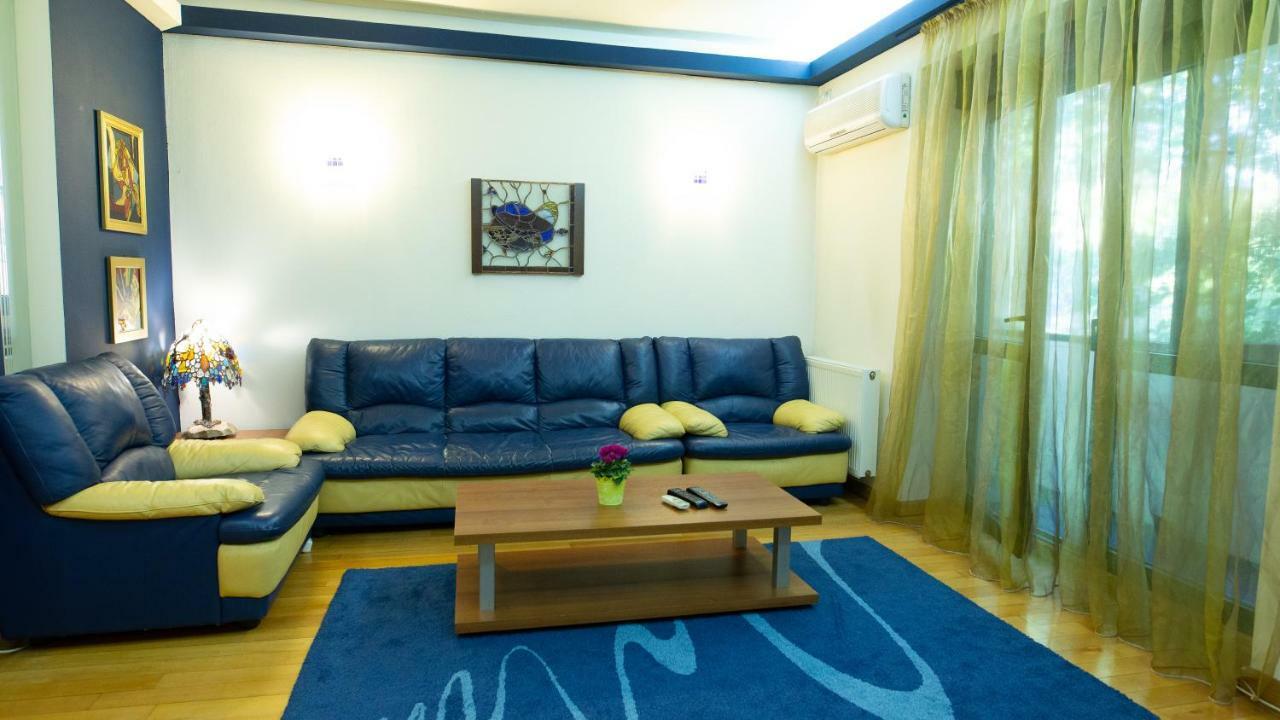 Nicole'S Apartment Bucarest Exterior foto