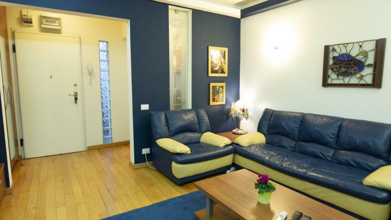 Nicole'S Apartment Bucarest Exterior foto